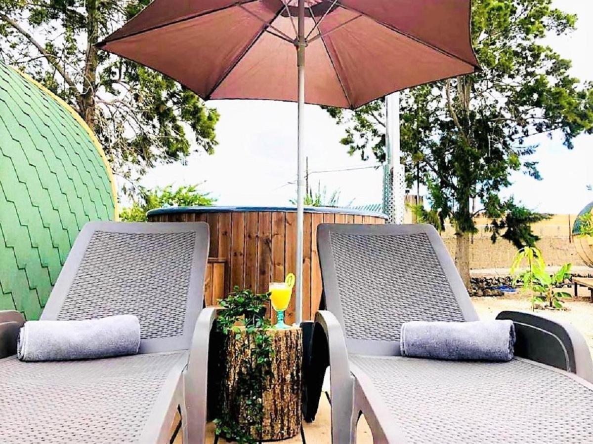 Lykke Suite Spa Sauna Piscina Y Jardin Buzanada Kültér fotó