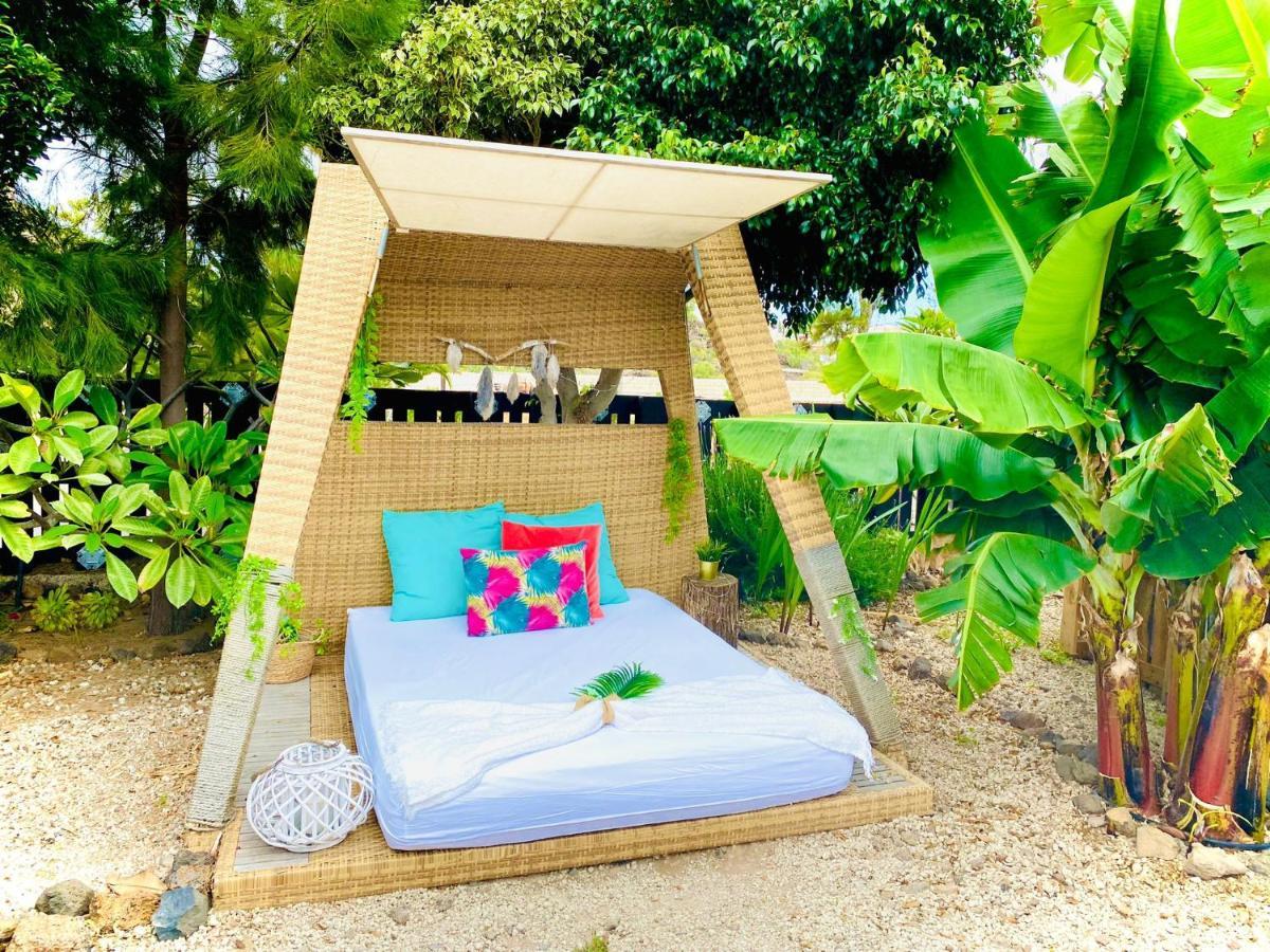 Lykke Suite Spa Sauna Piscina Y Jardin Buzanada Kültér fotó