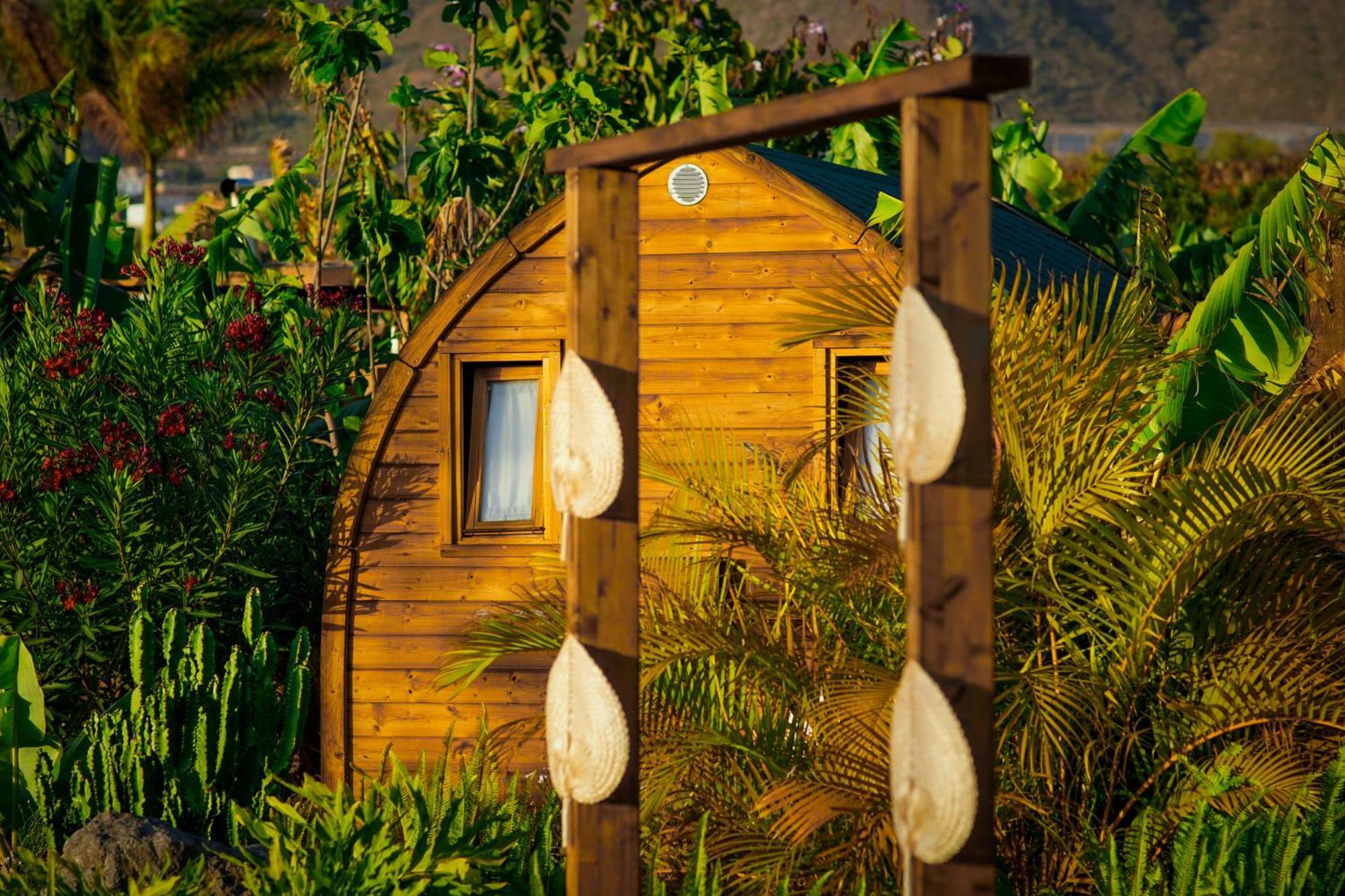 Lykke Suite Spa Sauna Piscina Y Jardin Buzanada Kültér fotó
